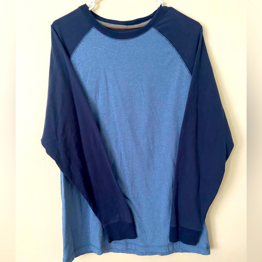 MEDIUM Outdoor Life Long Sleeve